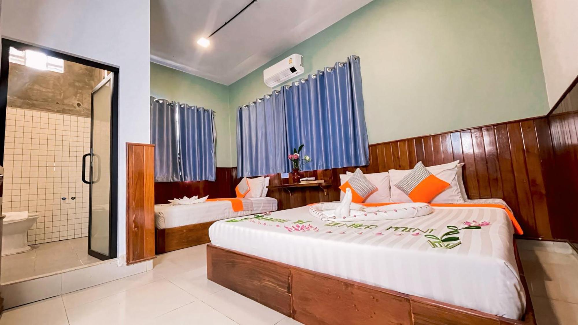 The Center Point Hotel Siem Reap Buitenkant foto