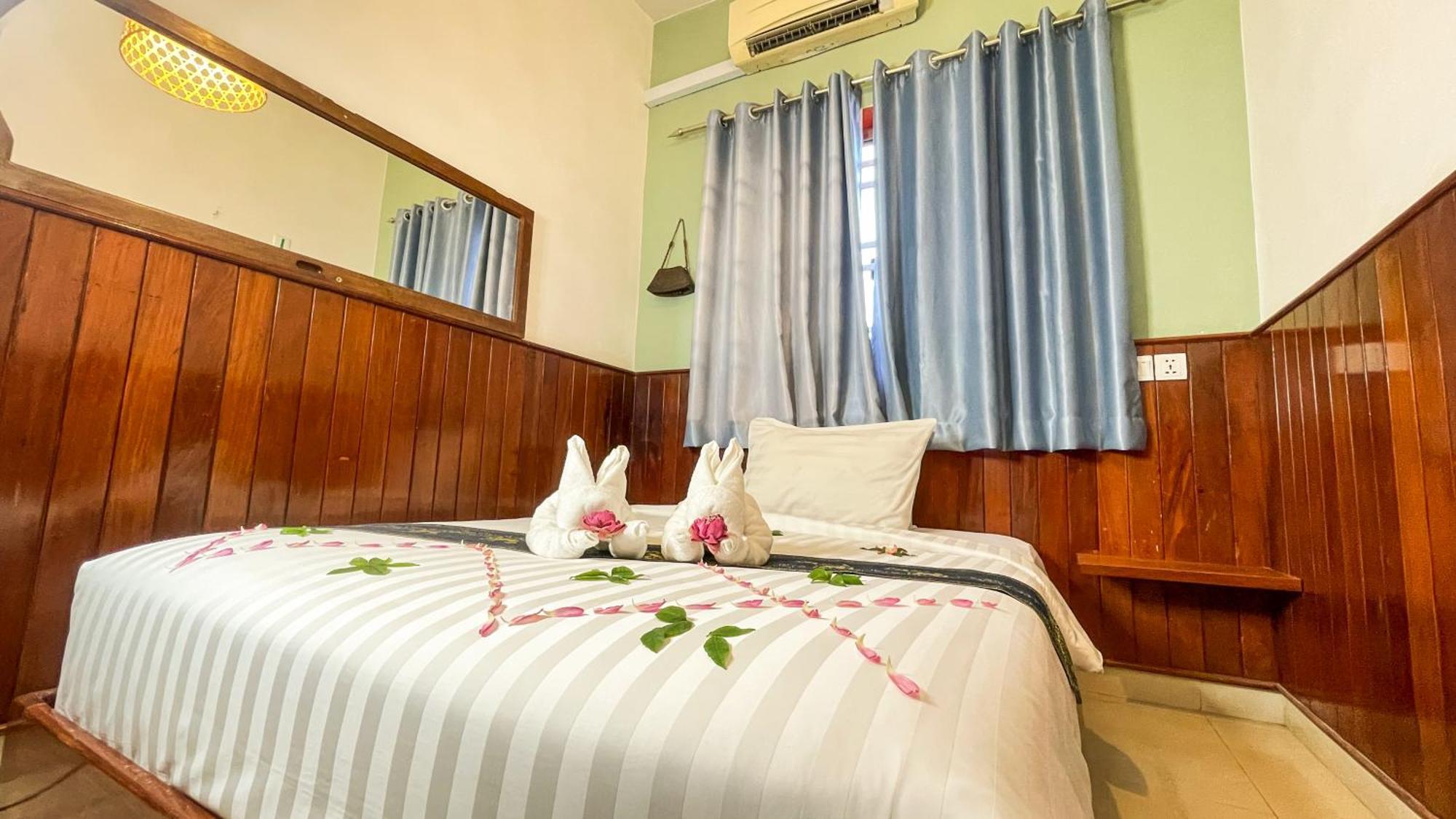 The Center Point Hotel Siem Reap Buitenkant foto