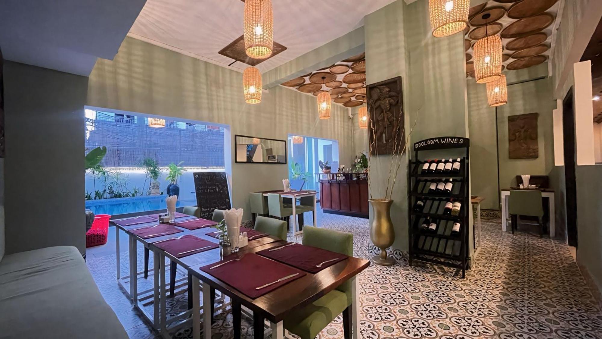 The Center Point Hotel Siem Reap Buitenkant foto