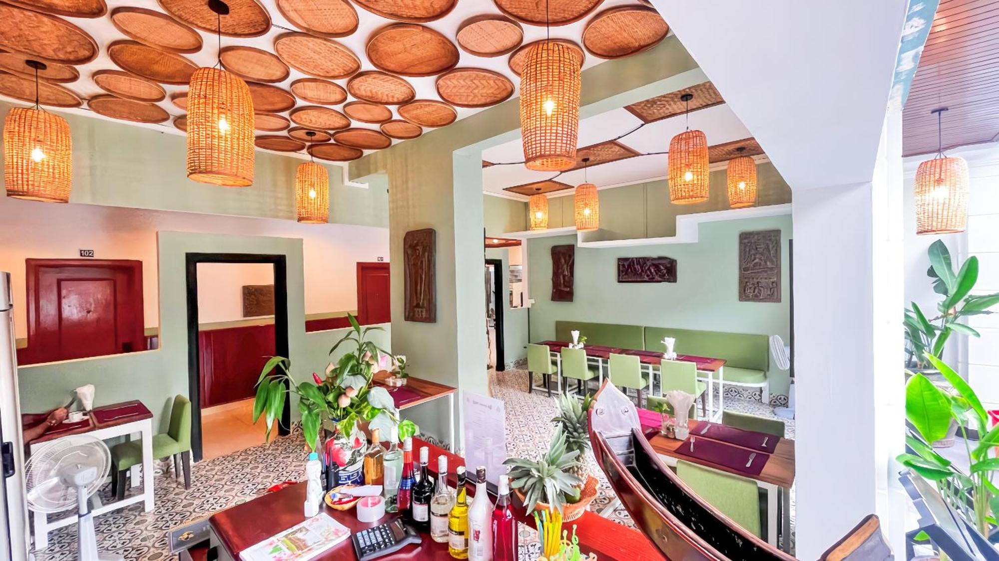 The Center Point Hotel Siem Reap Buitenkant foto