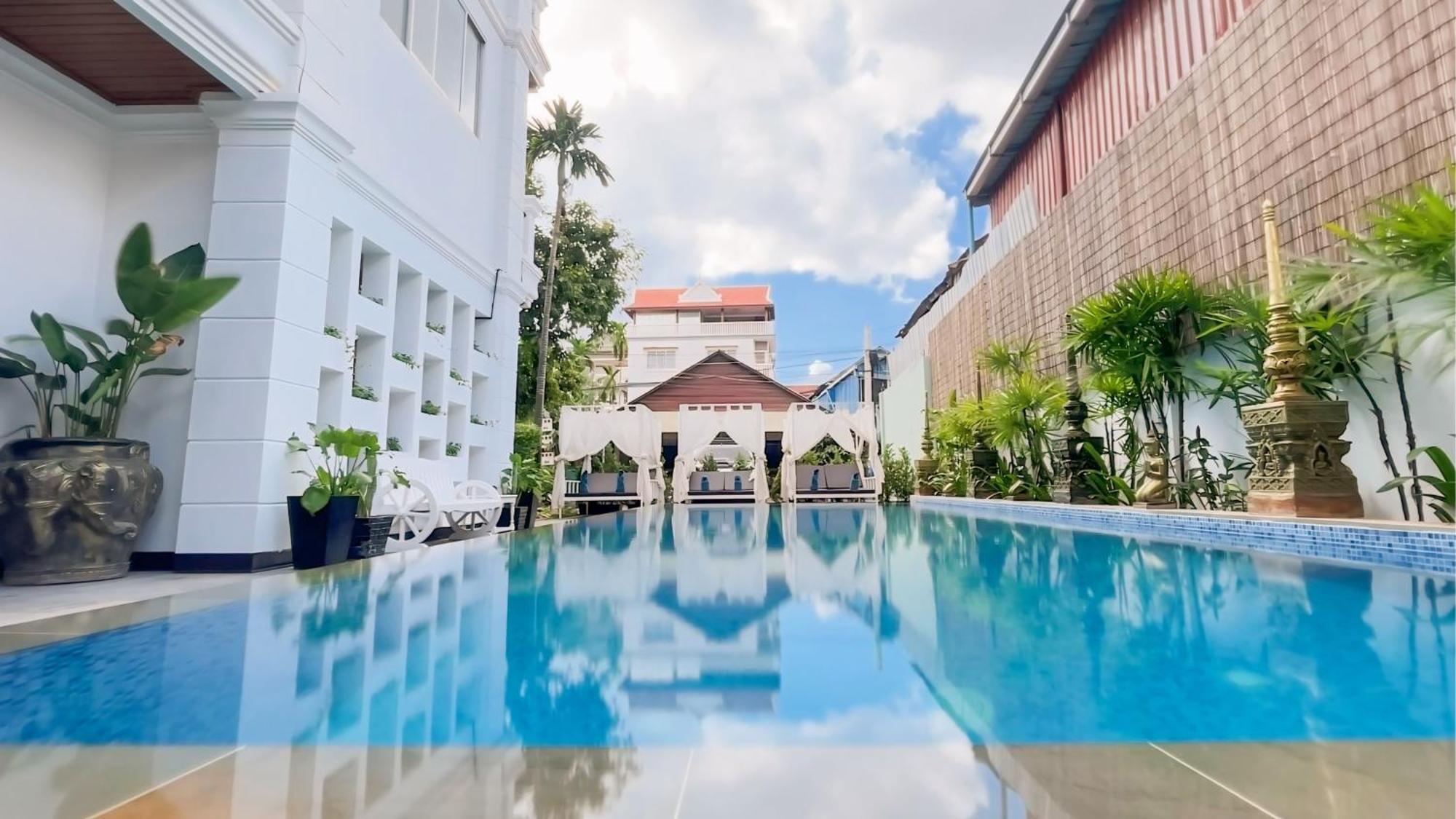 The Center Point Hotel Siem Reap Buitenkant foto